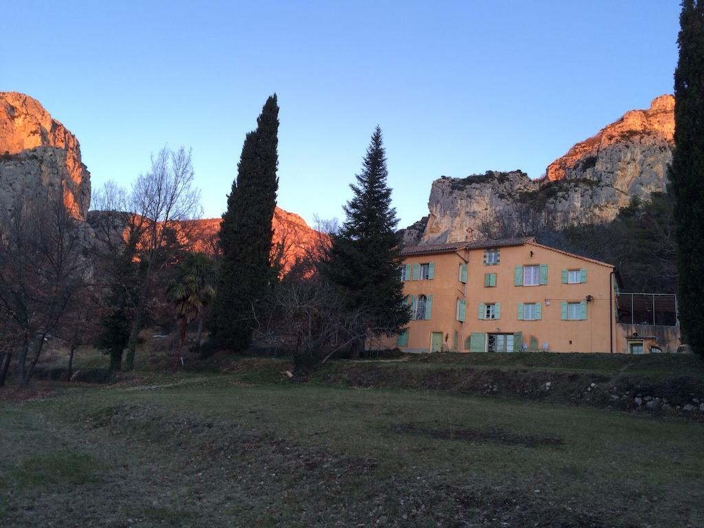 ホテル Domaine D'Angouire ムスティエ・サント・マリー エクステリア 写真